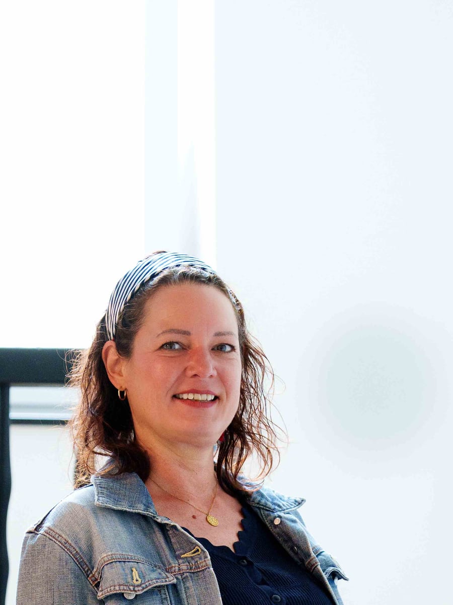 Elena Nuthmann, MediaOne